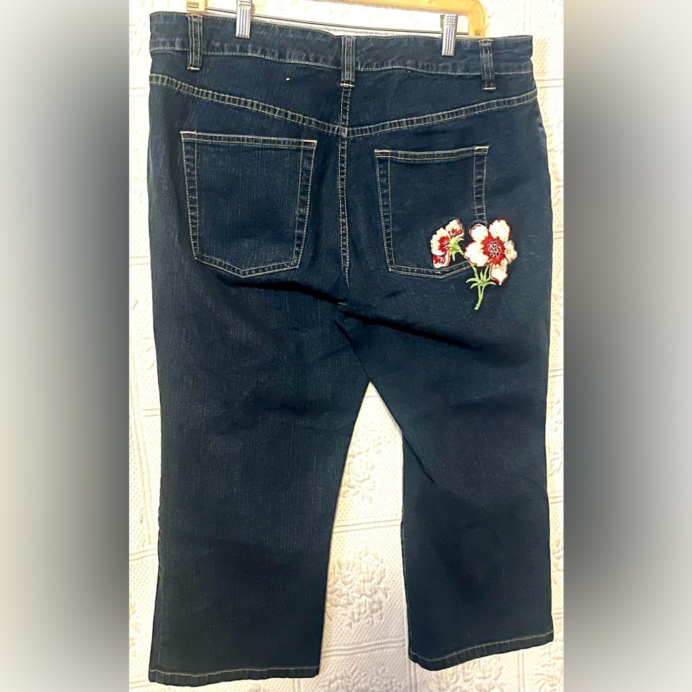 Tommy Hilfiger Size 16 Cropped Denim Jeans Embroidered